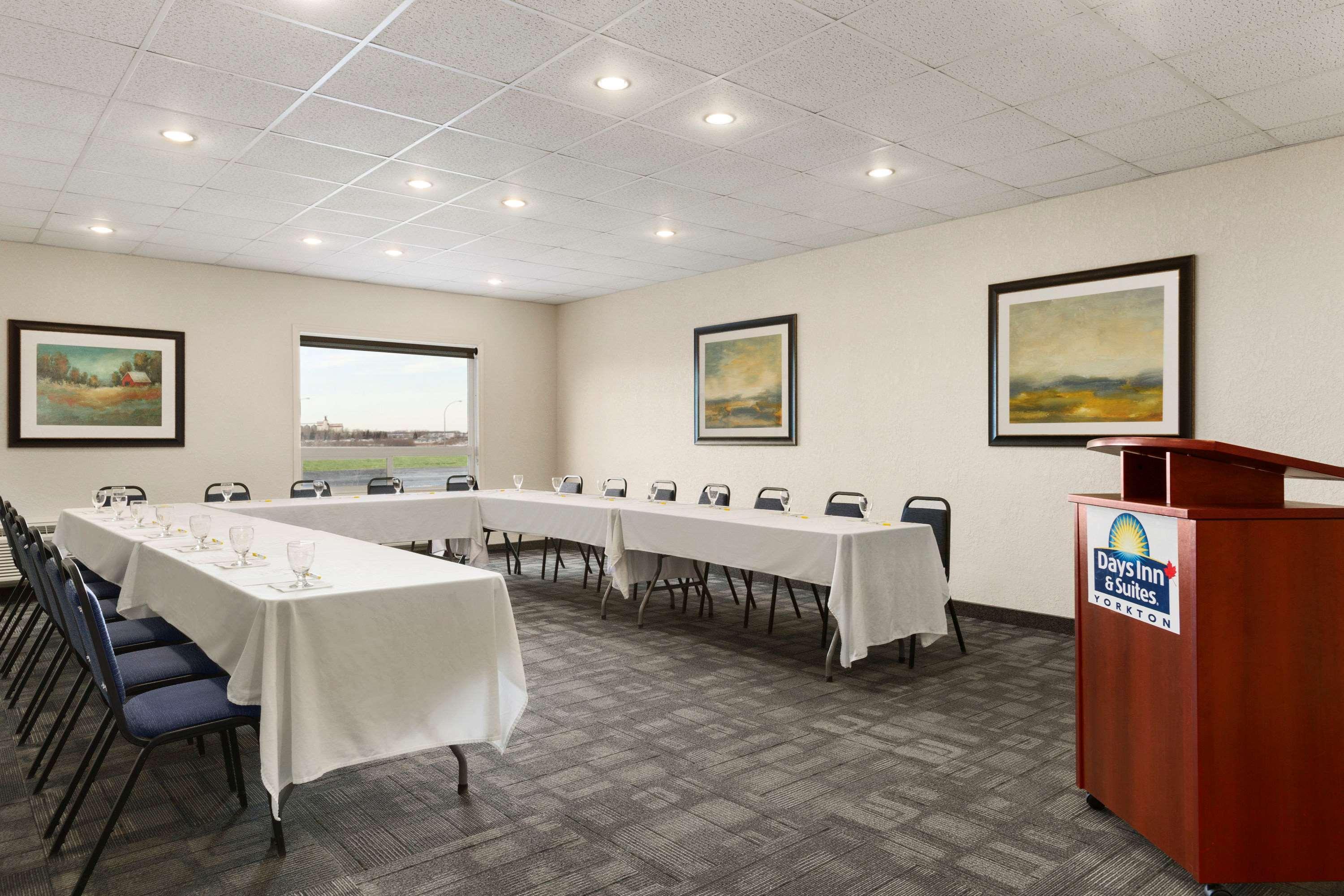 Days Inn & Suites By Wyndham Yorkton Luaran gambar
