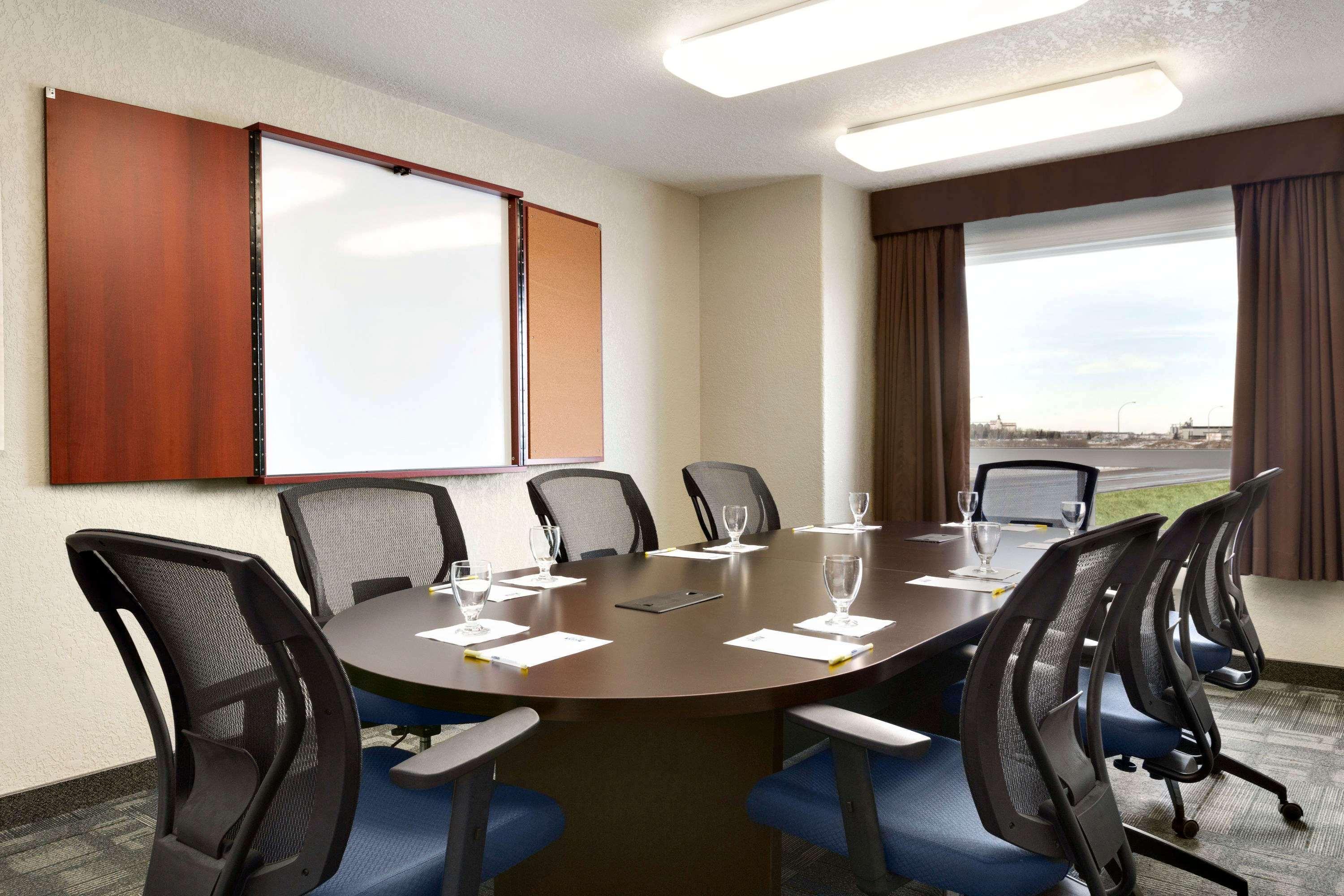 Days Inn & Suites By Wyndham Yorkton Luaran gambar