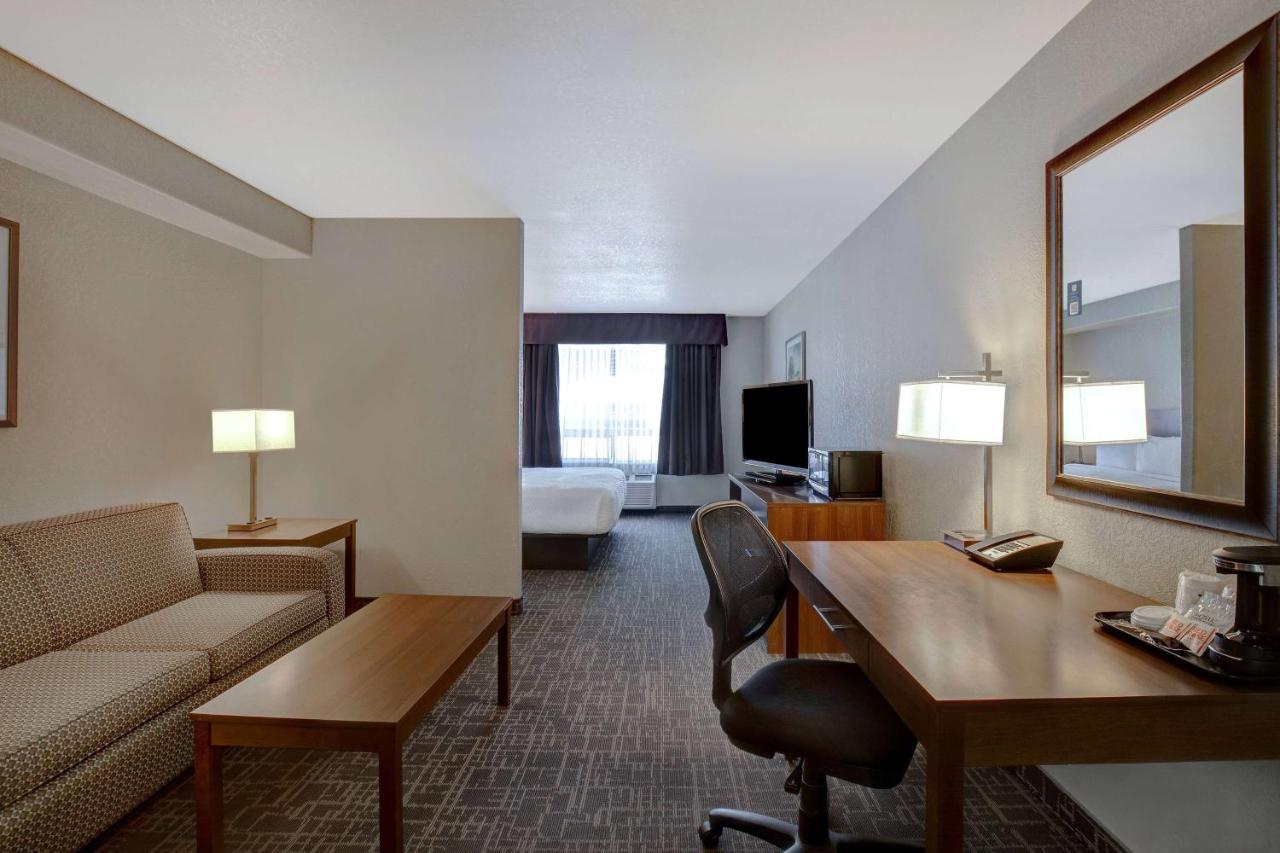 Days Inn & Suites By Wyndham Yorkton Luaran gambar